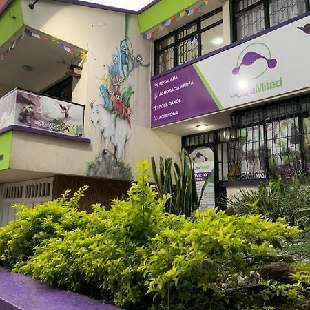 La Otra Mitad Hostel Armenia  Dış mekan fotoğraf